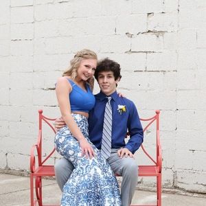 Meet your Posher, Averey